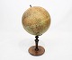 Antique globe with frame of polished wood and brass from the 1940s.5000m2 showroom.
