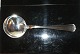 Double fluted Silver, Serving spoon round laf
Cohr
Length 17.5 cm.