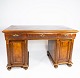 Large antique desk of walnut from the 1890s.5000m2 showroom.