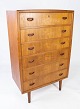 Chest of drawers in teak of danish design from the 1960s.5000m2 showroom.