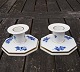 Blå Blomst Kantet porcelæn, par lave lysestager med og uden guldkant