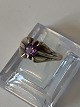 Ladies ring with purple stone 8 carat Gold
Size 60