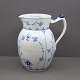 Royal Copenhagen, musselmalet riflet porcelæn; Kande med ...