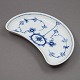 Royal Copenhagen, musselmalet riflet porcelæn; Halvmåne ...