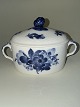 Royal Copenhagen: Oval lidded Bowl In Blur Flower porcelain