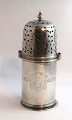 Thomas Hansen Pop, Aalborg (1702-1729). Sugar caster of silver with cylindrical 
body (830). Beautiful mirror monogram. Height 16.5 cm.