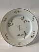 Berberis Lunch Plate.
Diameter 22.5 cm.