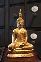 item no: Orientalsk buda