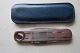 For the collector:
Vintage pocket knife with the case in blue, which 
is with a stamp in "gold" = "FORD"
L: 8cm
In a good condition
