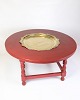 Antique Round Red Painted Coffee Table With Built-in Brass Tray - Painted Wood & 
Brass - Chinese Style - 1890s
Great condition
