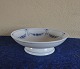 Empire porcelæn,
skåle på lav fod nr. 222 Ø 15cm