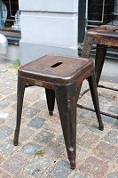 vare nr: Tolix taburet - afpudset