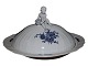 Blue Flower Curved 
Extra large and rare lidded bowl with figurine on 
top from 1790-1820