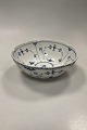 Danam Antik præsenterer: Royal Copenhagen Musselmalet Halvblonde Salatskål No. 632
