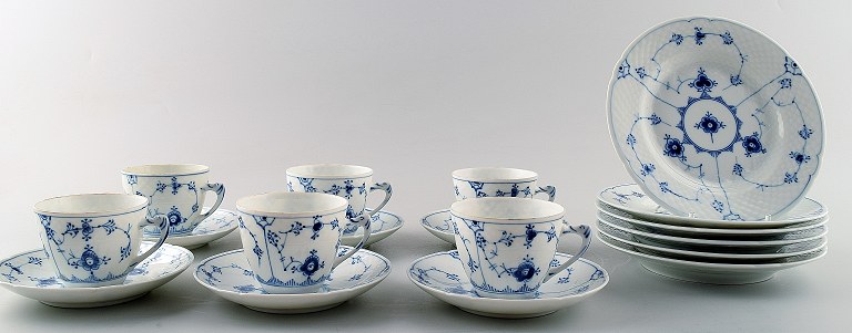 B&G, Bing & Grøndahl musselmalet 6 personers mokkaservice.