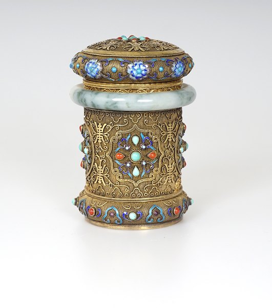 Chinese jar with top closure, silver