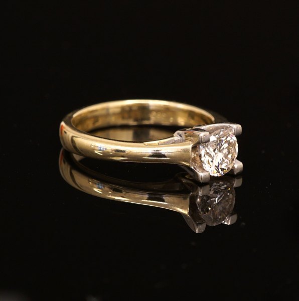 Diamantring med brillantsleben diamant på ca. 0,65ct. Ring 14kt guld. Ringstr. 54