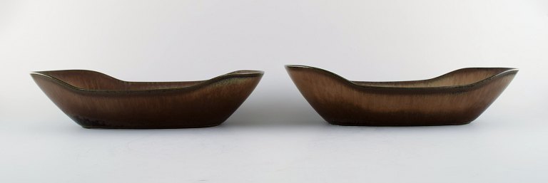 Rörstrand / Rorstrand Gunnar Nylund, two large ceramic bowls.
