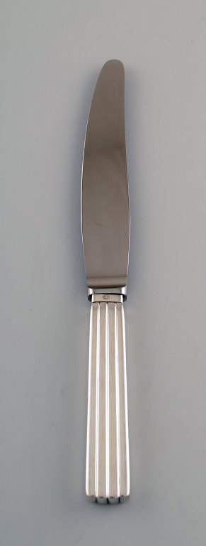 Georg Jensen Sterlingsølv Bernadotte frokostkniv. 14 stk på lager.