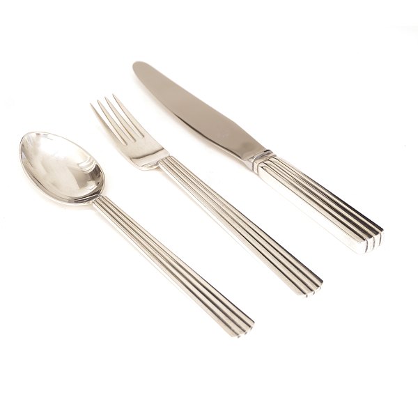 Sigvard Bernadotte for Georg Jensen: Bernadotte cutlery for 6 Persons. 
Sterlingsilver