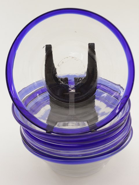Ymer glass bowls with blue stripe