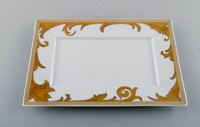 Gianni Versace for Rosenthal. "Arabesque Gold" porcelain dish / tray with gold decoration. Late 20th century.