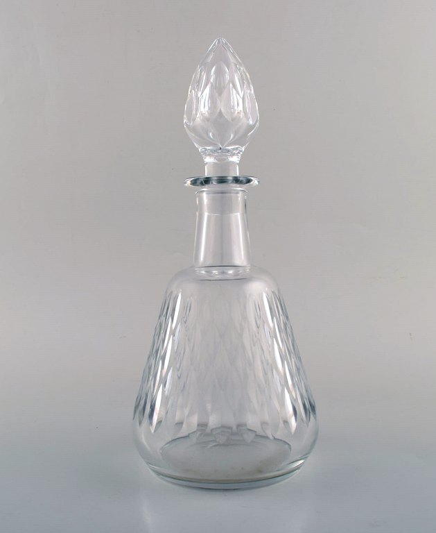 Baccarat, France. Armagnac carafe in mouth blown crystal glass. Produced in the period 1952-1986.
