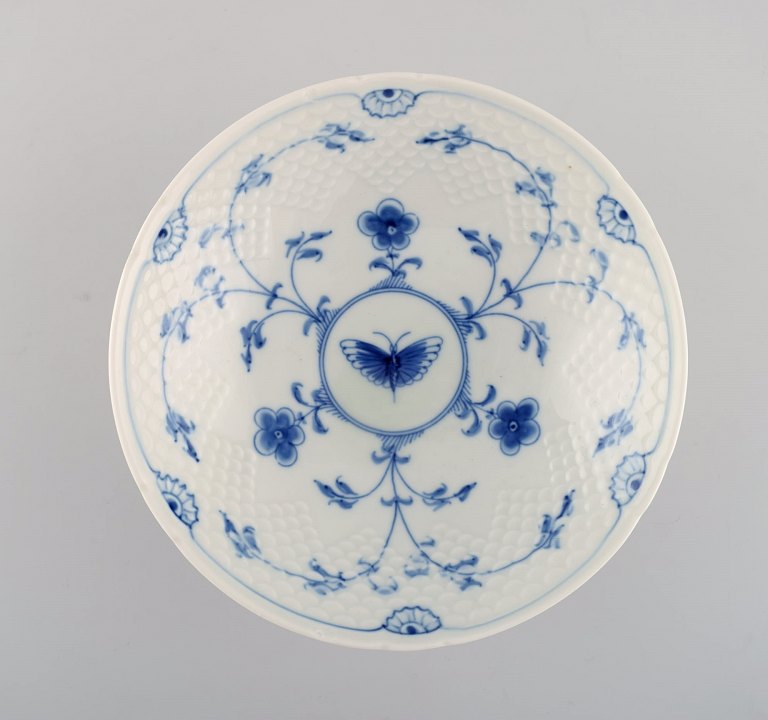 Bing & Grøndahl / B&G, "Sommerfugl". Opsats i håndmalet porcelæn. Modelnummer 428. Midt 1900-tallet. 