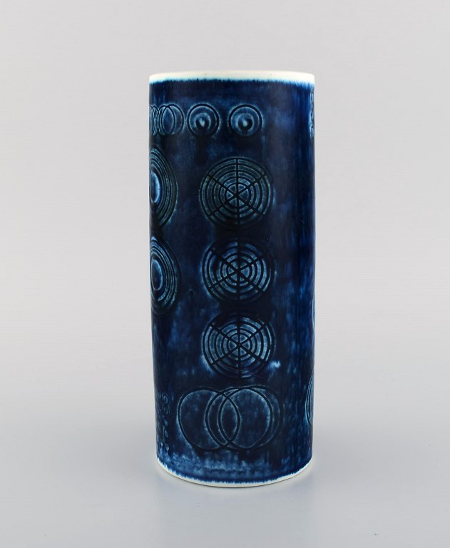 Olle Alberius for Rörstrand. Sarek vase in hand-painted glazed ceramics. Swedish design, 1960s / 70s.