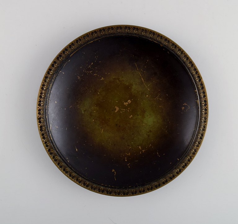 Just Andersen, Denmark. Art deco dish / bowl in bronze. Model number B4X. 1930s 
/ 40s.
