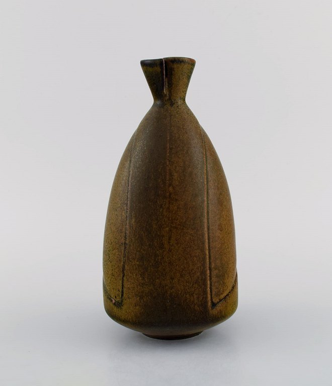 LÖVA - Gustavsberg - Gabi Citron-Tengborg. Vase i glaseret keramik med åben munding. Smuk solfatara glasur. 1960