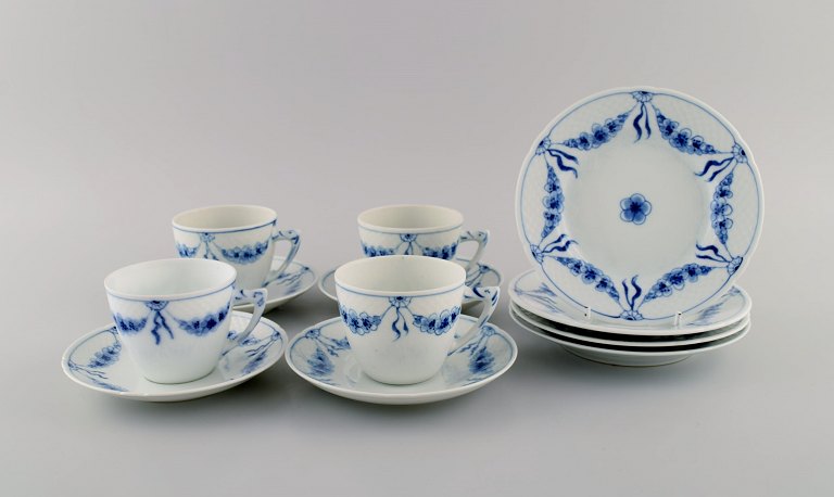 Bing & Grøndahl Empire coffee service for four people.