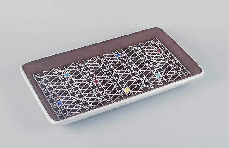 Ingrid Atterberg for Upsala-Ekeby, stort aflang ”Corso” skål i keramik designet med geometrisk mønster.