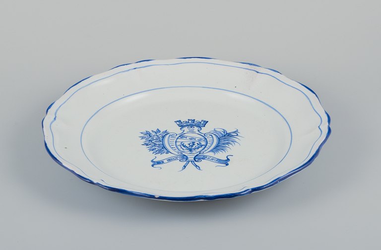 Emile Gallé for St. Clement, Nancy. Large round serving platter in hand-painted faience.