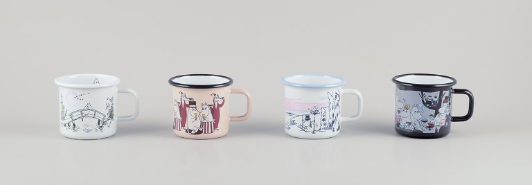 Muurla, Finland. Fire emaljekrus med forskellige motiver fra Mumitrolde-universet