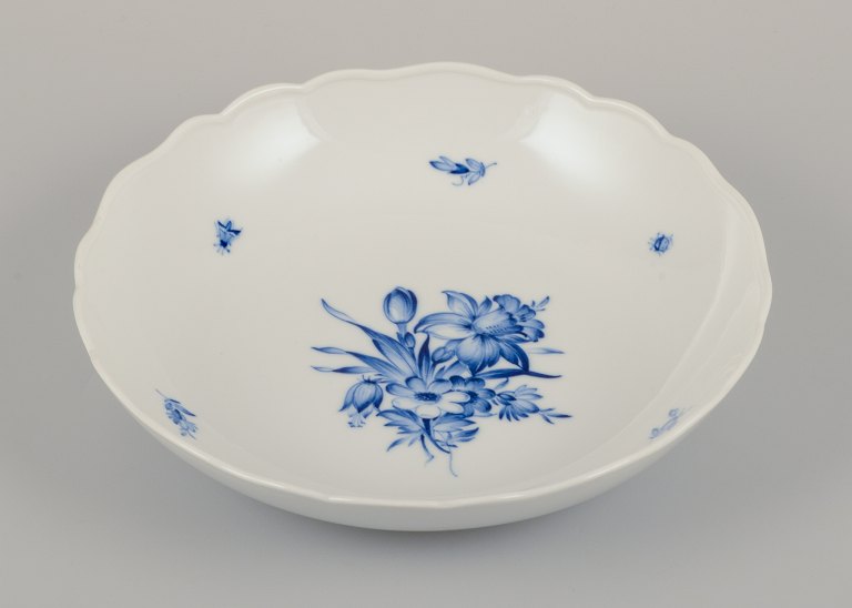 Meissen, Tyskland.Stor skål i porcelæn.