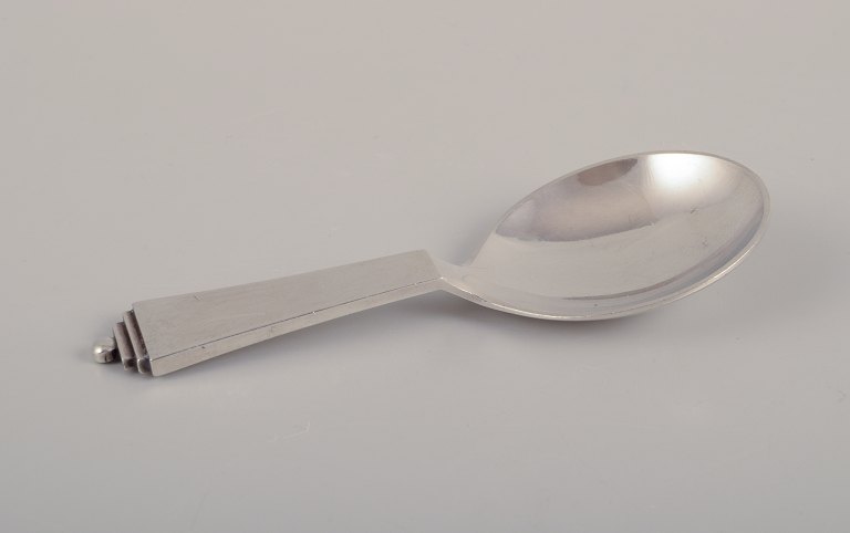 Georg Jensen Pyramide.
Kompotske i sterlingsølv.