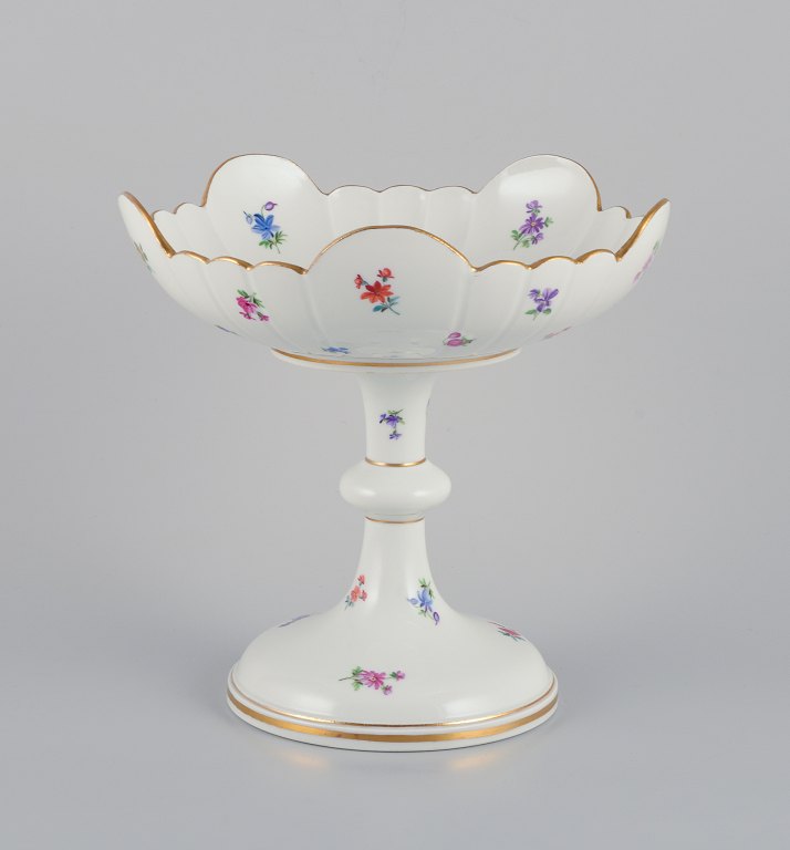 Meissen, Germany. Large porcelain centerpiece. Polychrome floral motifs.