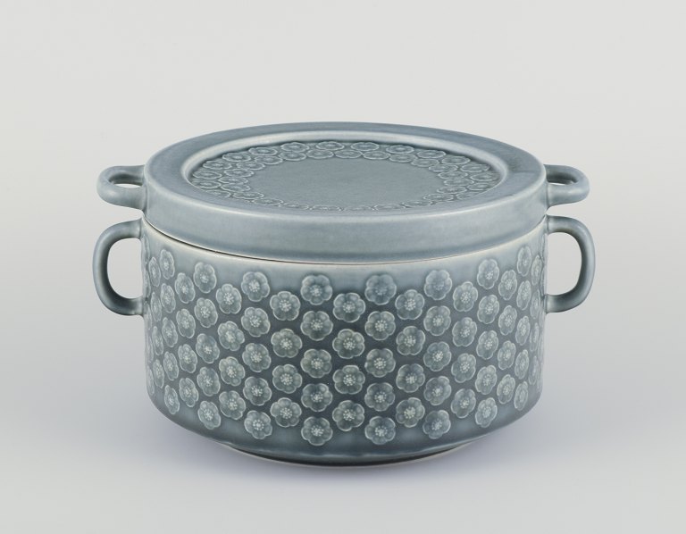 Jens Harald Quistgaard for Kronjyden. 
"Azur" stoneware lidded tureen.