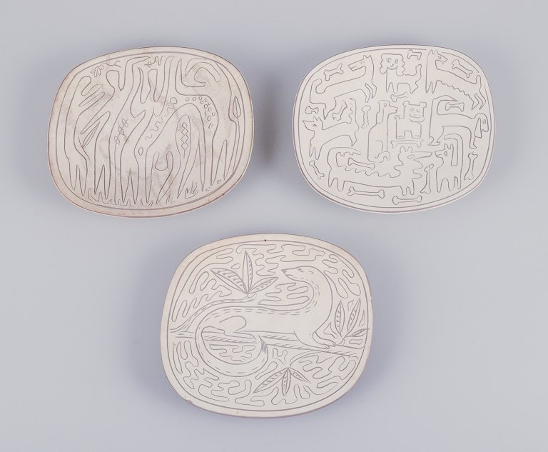 Gunnar Nylund for Nymølle, Danmark.
Tre unika fade af lertøj.