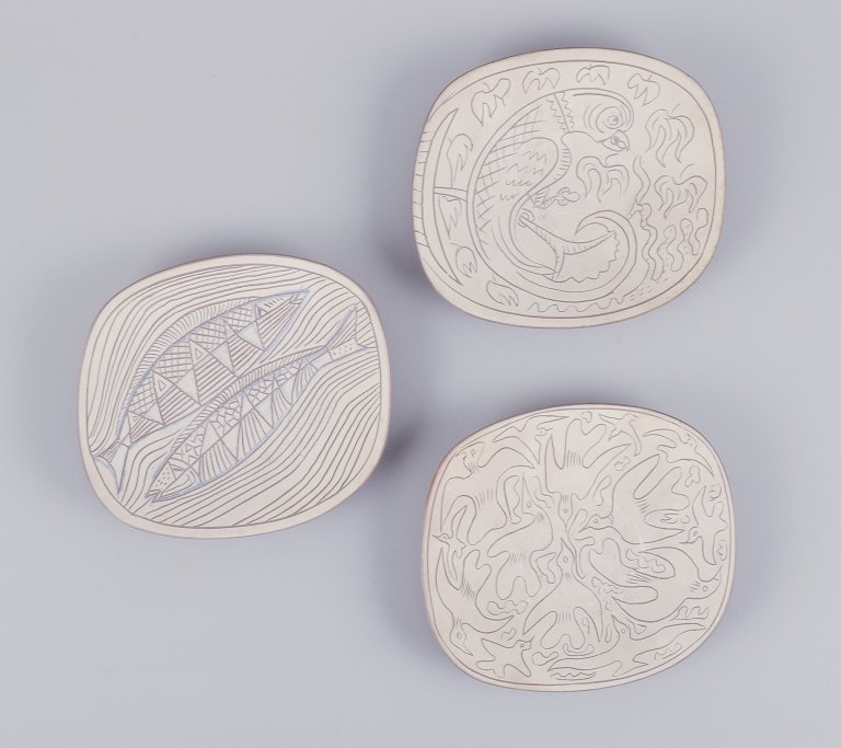 Gunnar Nylund for Nymølle, Danmark.
Tre unika fade af lertøj.