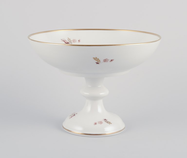 Royal Copenhagen, Brun Rose centrepiece.