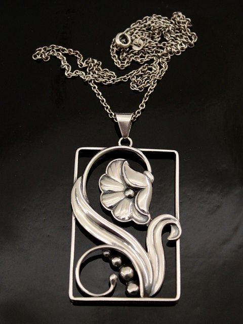 830 silver art deco pendant