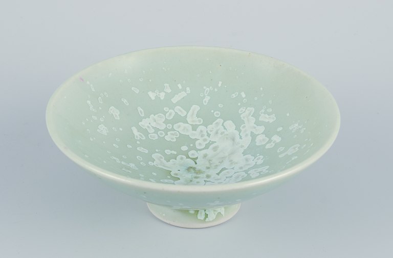 Sven Hofverberg, svensk keramiker, eget værksted.
Unika keramikskål.