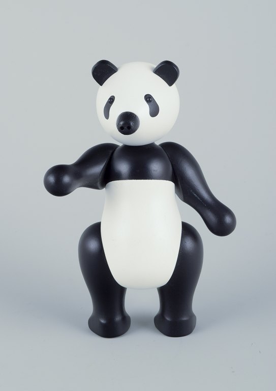 Kay Bojesen, dansk designer.
Panda af bøgetræ.