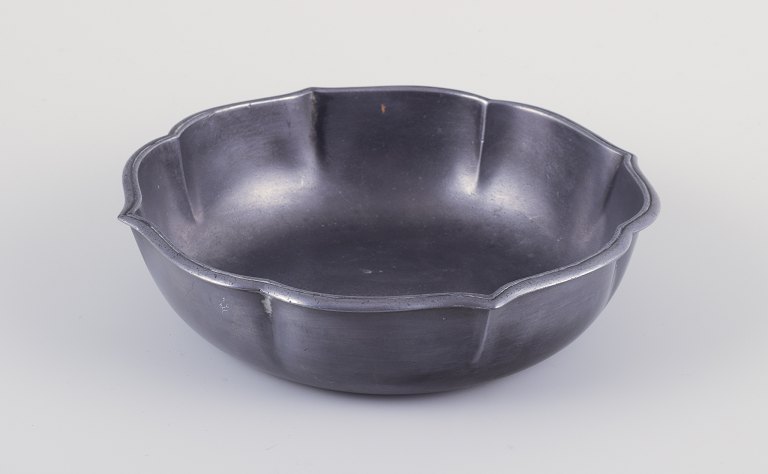 Just Andersen. Tidlig og sjælden skål af tin.