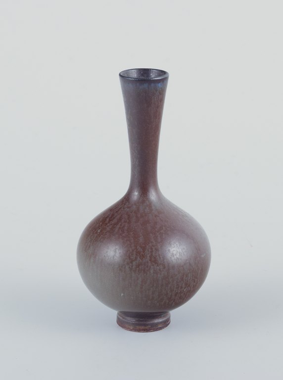 Berndt Friberg for Gustavsberg Studiohand.
Studiohand miniaturevase af keramik.