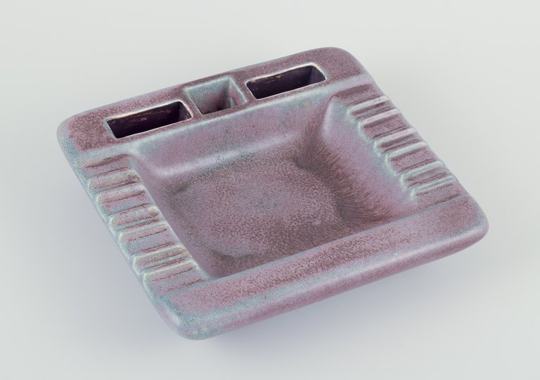 Gunnar Nylund for Rörstrand.
Square ceramic cigar ashtray.