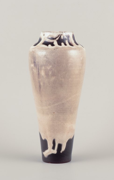 Elly Kuch (1929-2008) og Wilhelm Kuch (1925-2022). Stor unika keramikvase med flydeglasur.