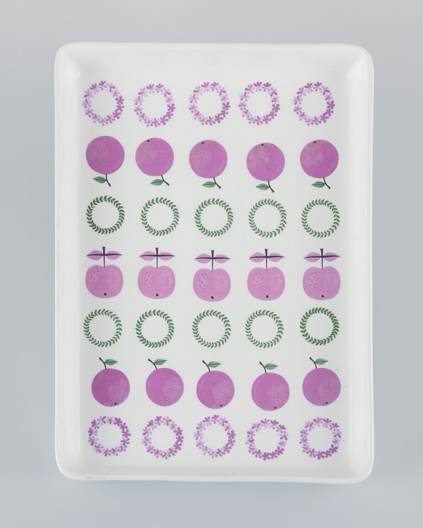 Stig Lindberg for Gustavsberg.
Firkantet ”Pynta” bakke af fajance.